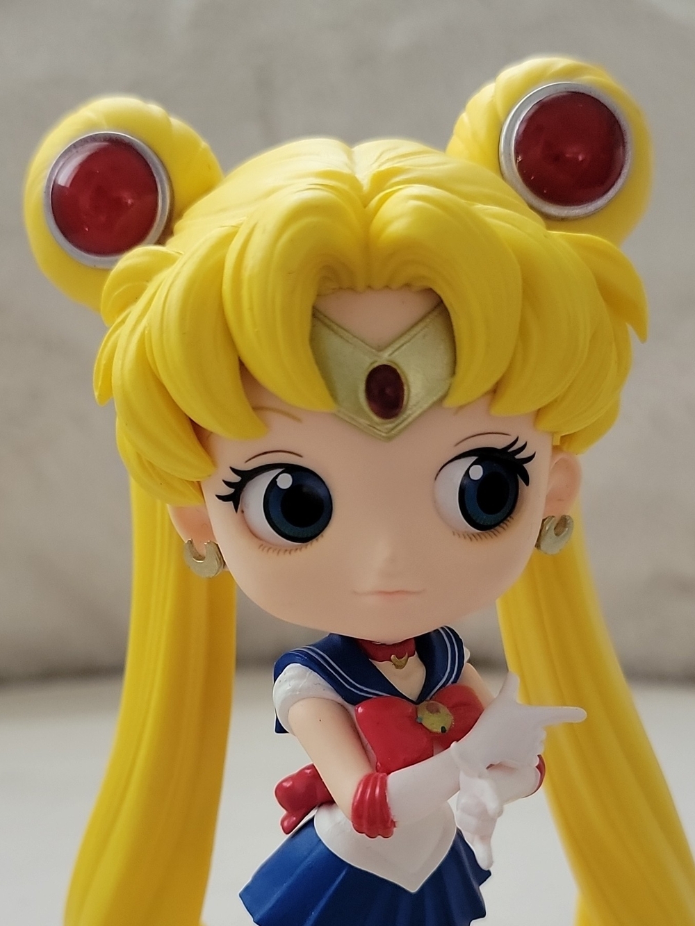 Sailor Moon Figurine Qposket Banpresto 6 inches - Picture 3 of 5